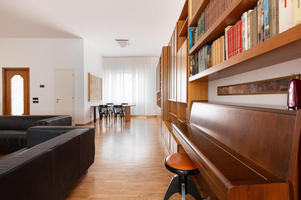 Ca' Stellini - Comoda Casa Indipendente Con Parcheggio Privato Mailand Exterior foto